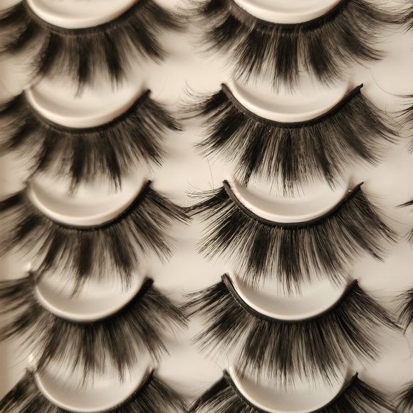 NWT Faux Mink Lashes 4 styles 20 pairs - Picture 7 of 11